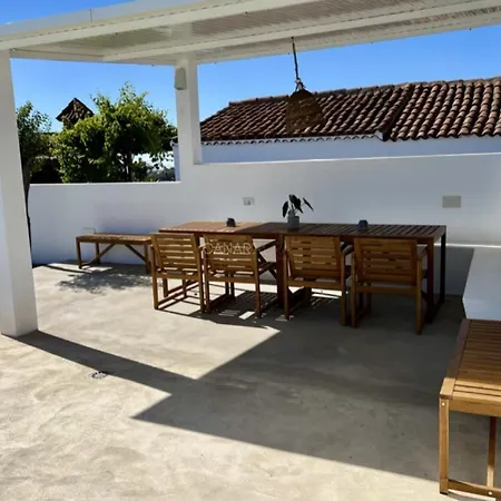 펜션 Rural El Estanco Viejo Casa Pino 아데제