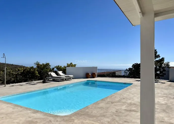 Rural El Estanco Viejo Casa Pino Адехе